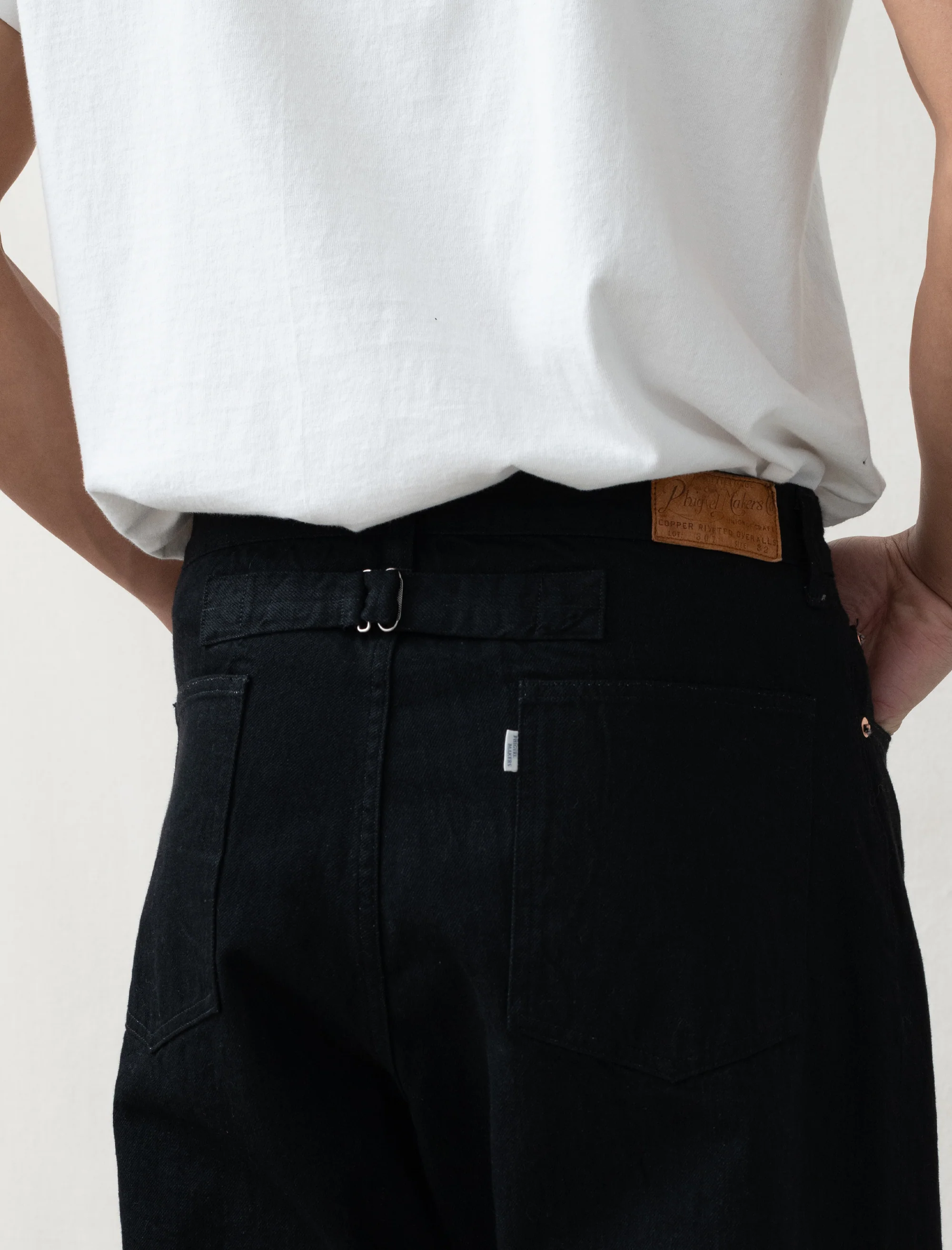 Classic Wide Jeans (Black) - Image 5