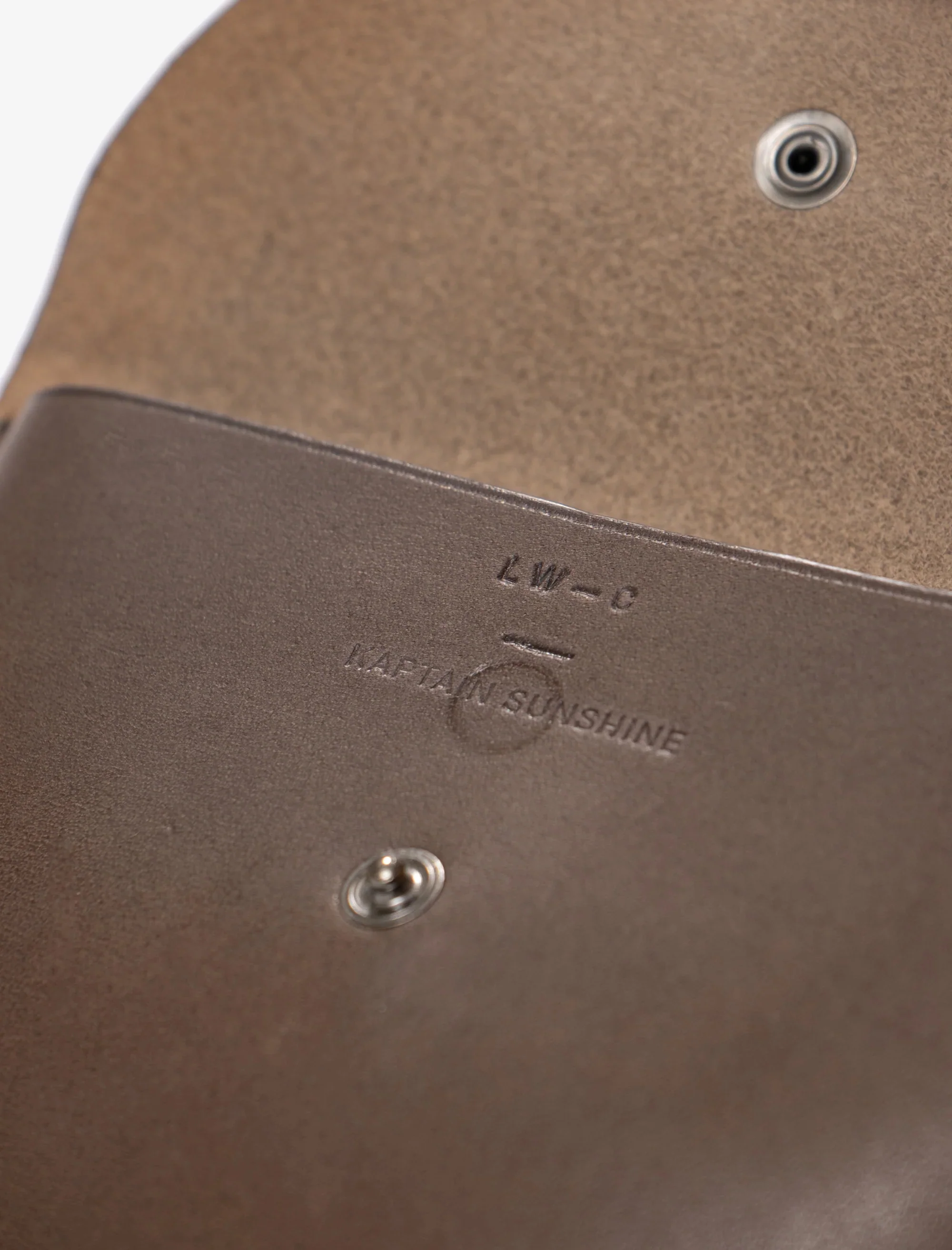 Kaptain Sunshine Leather Pouch (Brown Smooth) - Image 2