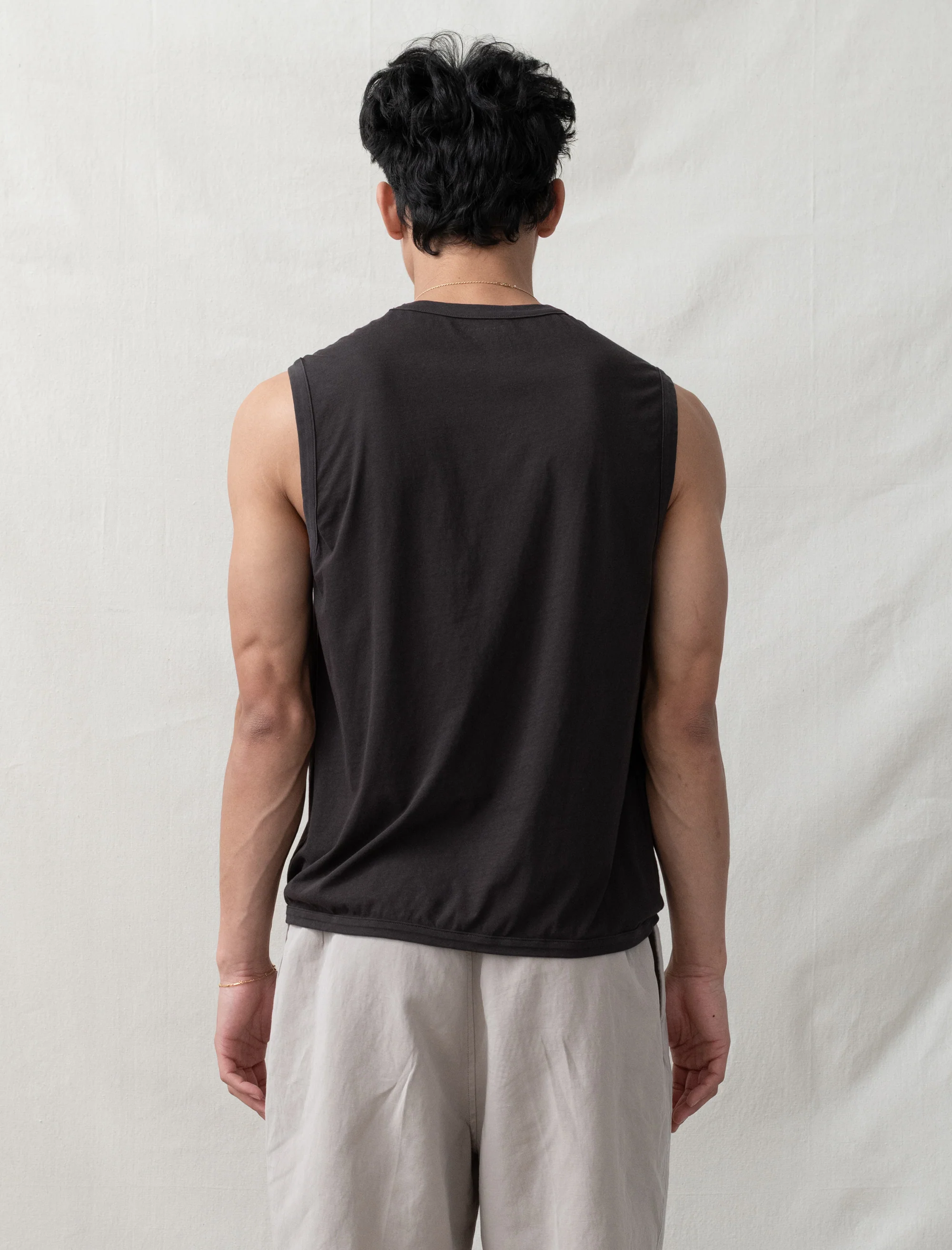 Sleeveless T-Shirt (Tire Black) - Image 2