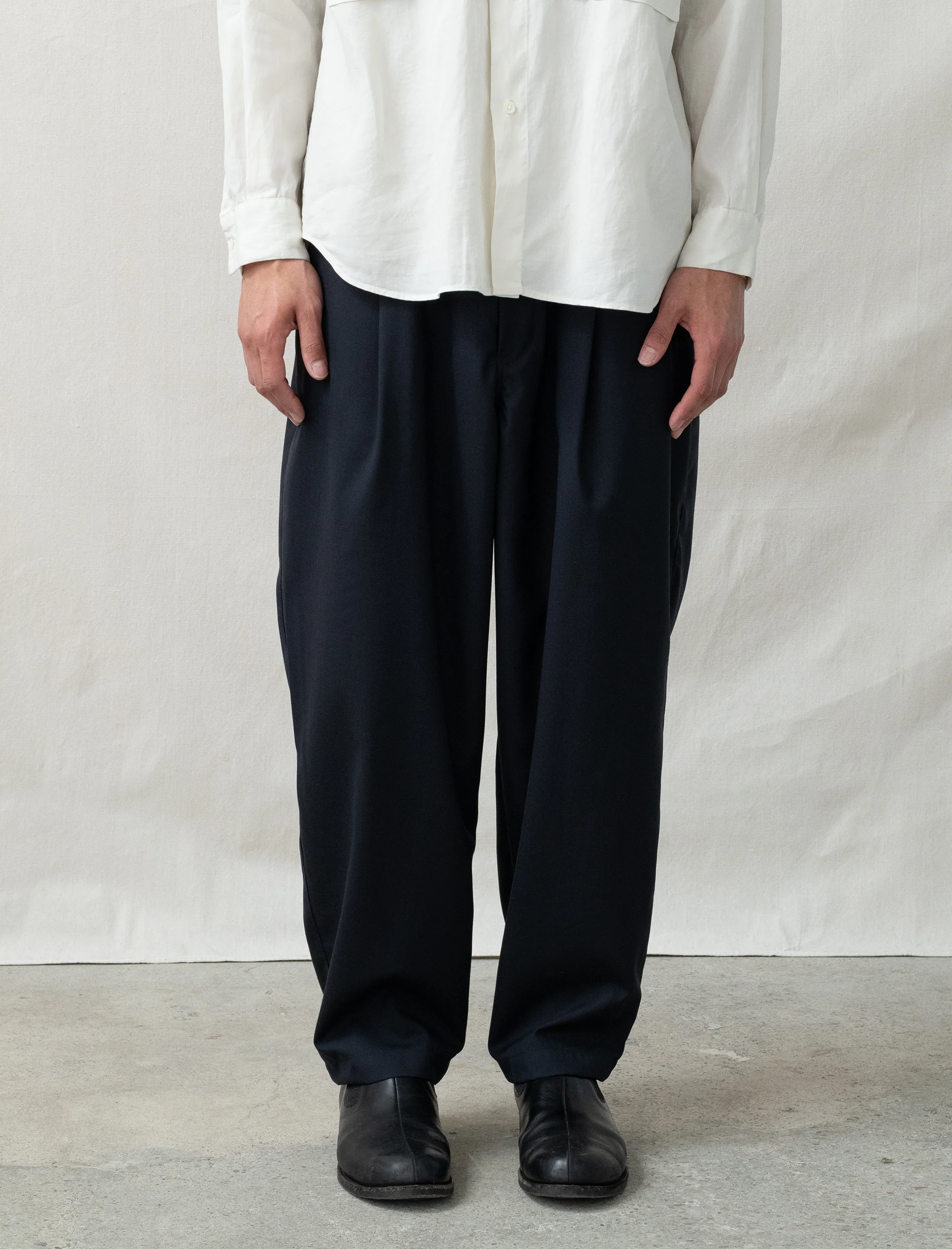 Summer Wool Wide Pants (Black Navy) - Image 2